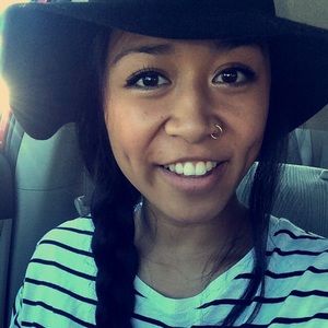 Meet your Posher, Monica